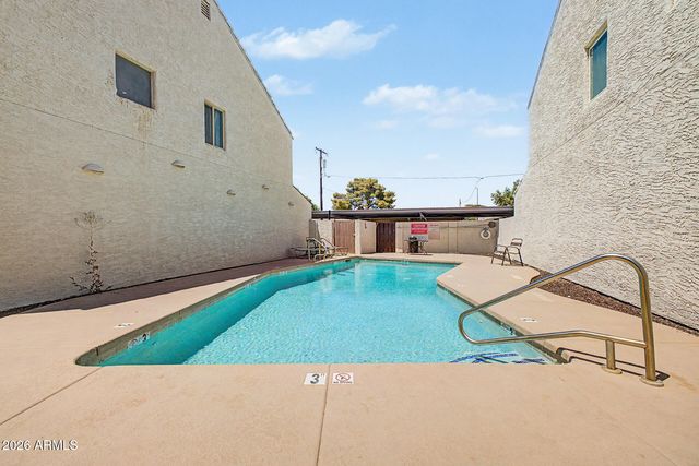 4024 N PARKWAY Avenue, Scottsdale, AZ 85251