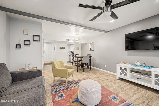 4024 N PARKWAY Avenue, Scottsdale, AZ 85251