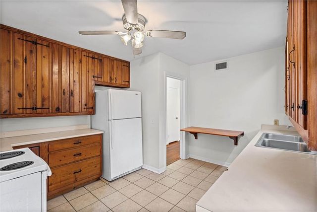 282 Jackson Boulevard, Mobile, AL 36609