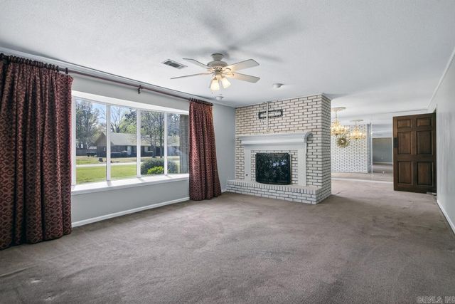 305 Cottonwood Drive, England, AR 72046