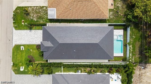 638 93rd AVE N, Naples, FL 34108
