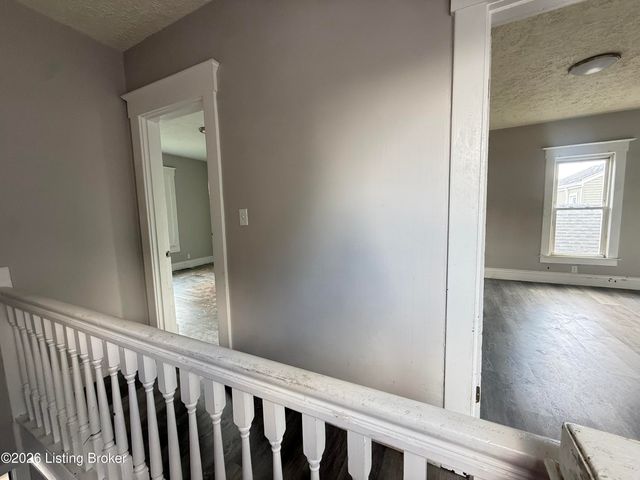 2823 W Main St, Louisville, KY 40212