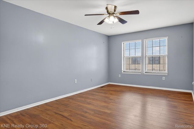 8092 Willow Lane, Warren, MI 48093