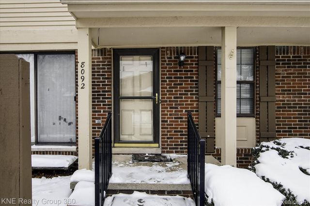 8092 Willow Lane, Warren, MI 48093