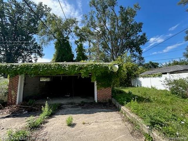 18049 Saint Aubin Street, Detroit, MI 48234