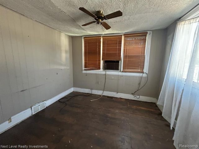 18049 Saint Aubin Street, Detroit, MI 48234