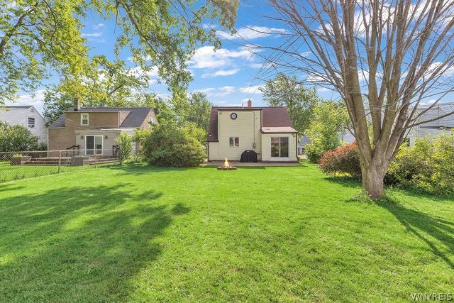 484 Walton Drive, Cheektowaga, NY 14225