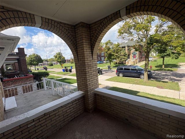 2475 Taylor Street, Detroit, MI 48206