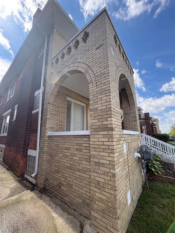 2475 Taylor Street, Detroit, MI 48206