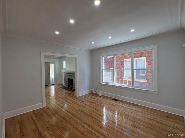 2475 Taylor Street, Detroit, MI 48206