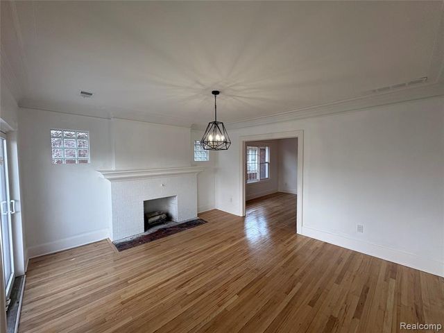 2475 Taylor Street, Detroit, MI 48206