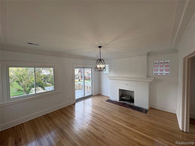 2475 Taylor Street, Detroit, MI 48206