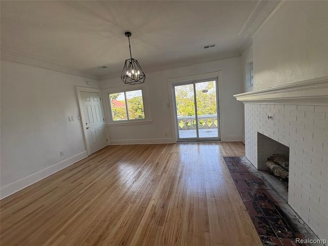 2475 Taylor Street, Detroit, MI 48206