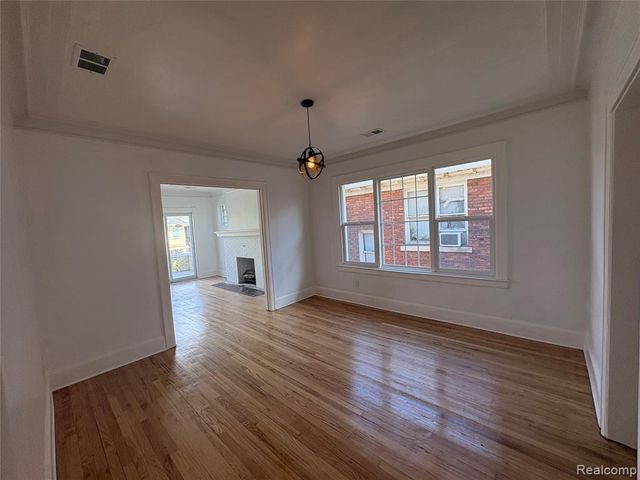 2475 Taylor Street, Detroit, MI 48206