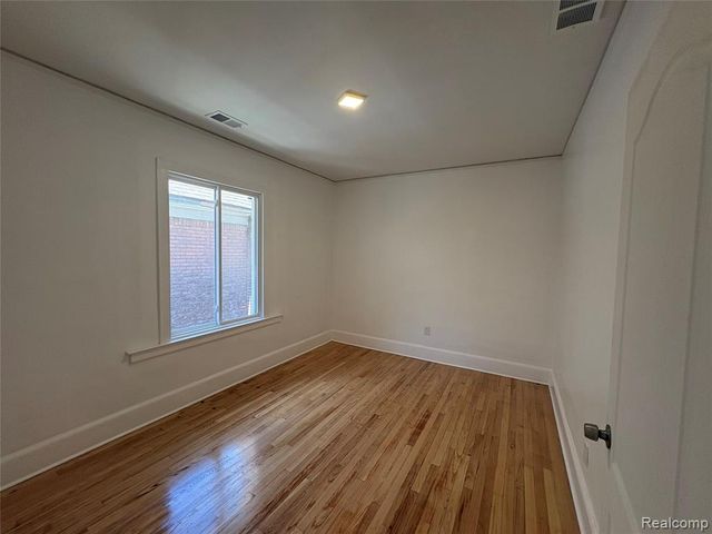 2475 Taylor Street, Detroit, MI 48206