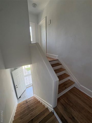 2475 Taylor Street, Detroit, MI 48206