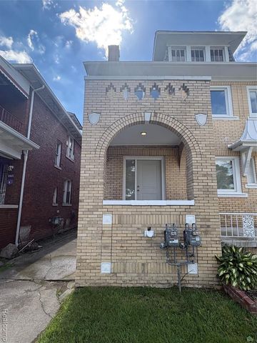 2475 Taylor Street, Detroit, MI 48206
