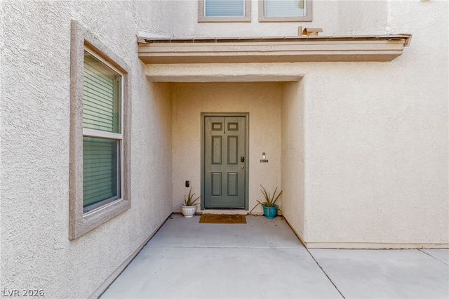 4464 Penguin Avenue, North Las Vegas, NV 89084
