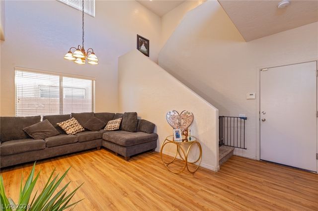 4464 Penguin Avenue, North Las Vegas, NV 89084