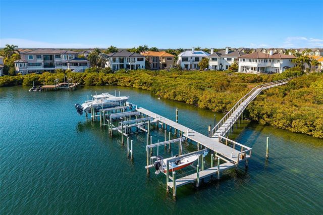 4125 CAUSEWAY VISTA DRIVE, Tampa, FL 33615