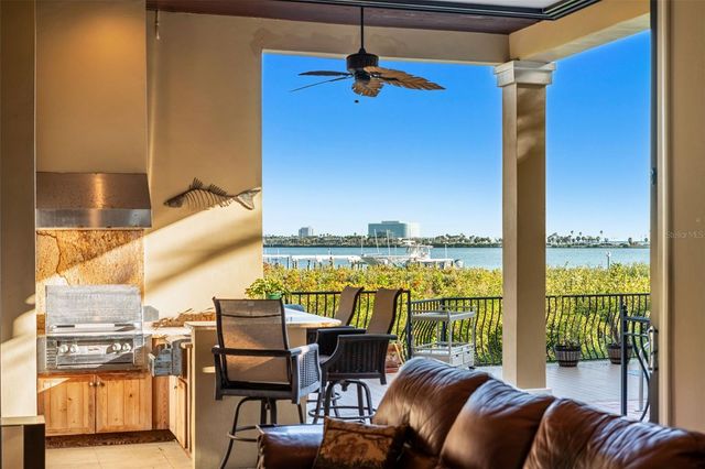 4125 CAUSEWAY VISTA DRIVE, Tampa, FL 33615