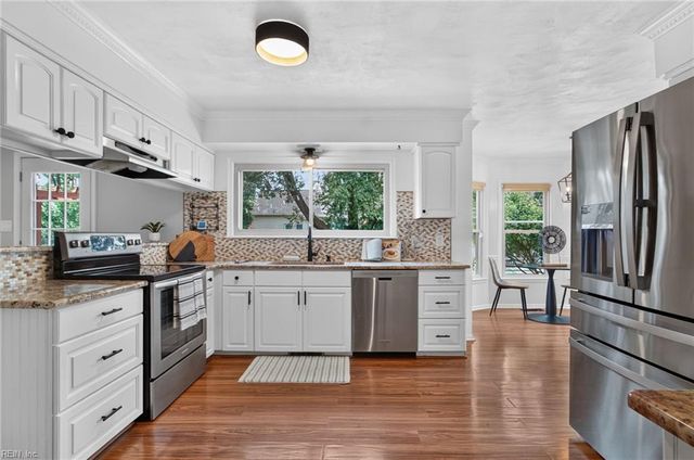 1116 Belvoir LN, Virginia Beach, VA 23464