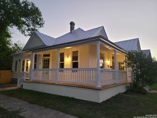732 LAMAR ST # 2, San Antonio, TX 78202