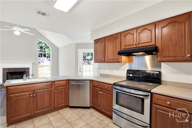 387 Shady Hill Circle, Richmond Hill, GA 31324