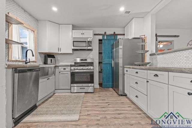718 Pine St, Gilmer, TX 75644