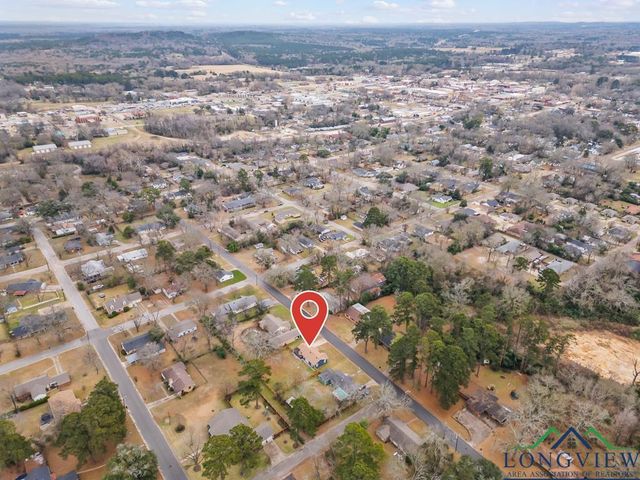 718 Pine St, Gilmer, TX 75644