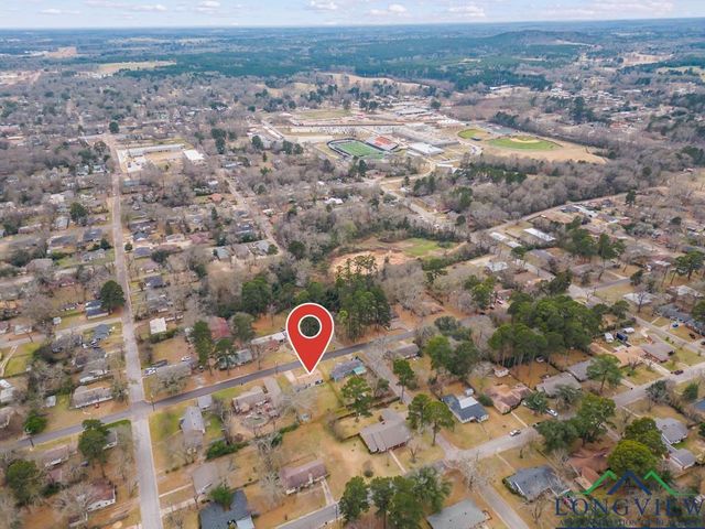 718 Pine St, Gilmer, TX 75644