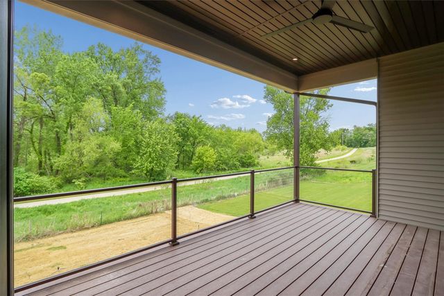 405 MacBride Trail, Solon, IA 52333