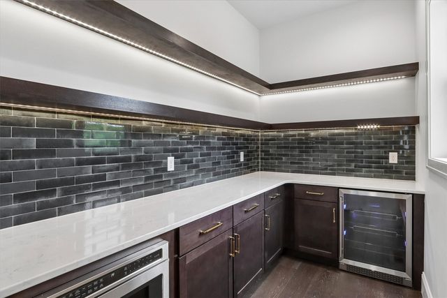 405 MacBride Trail, Solon, IA 52333