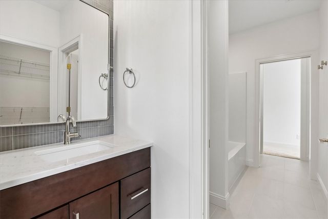405 MacBride Trail, Solon, IA 52333