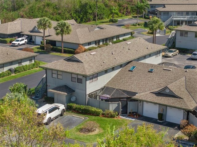 635 Centre Court SW 101, Vero Beach, FL 32962