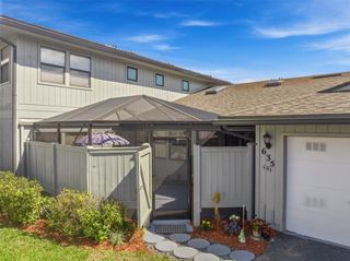 635 Centre Court SW 101, Vero Beach, FL 32962