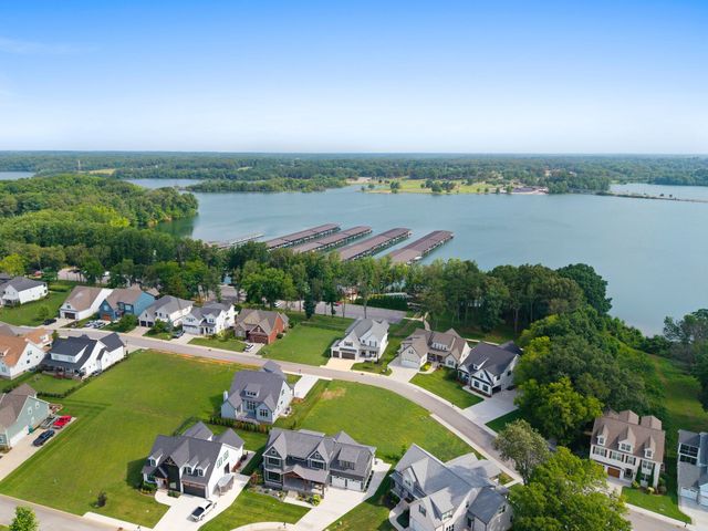 155 Hammock Dr, Winchester, TN 37398