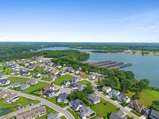 155 Hammock Dr, Winchester, TN 37398