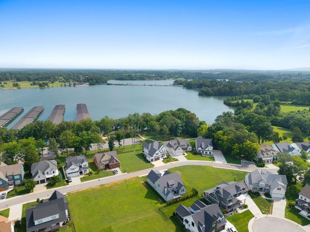 155 Hammock Dr, Winchester, TN 37398