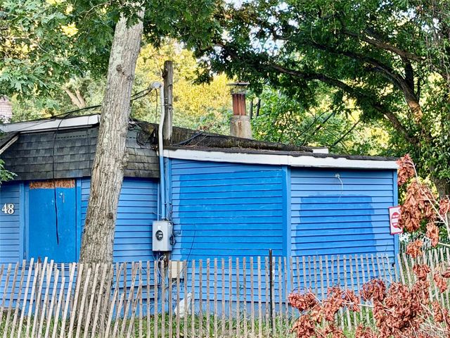 48 Cocoanut Street, Central Islip, NY 11722