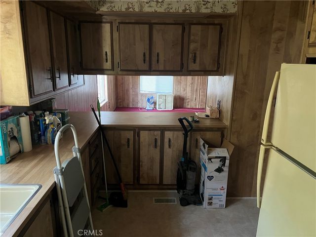 15455 Glenoaks 220, Sylmar, CA 91342