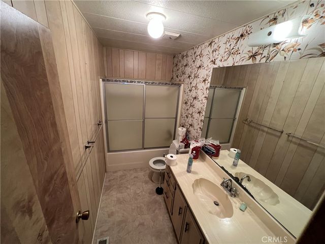 15455 Glenoaks 220, Sylmar, CA 91342