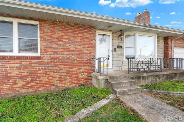 5938 Keith Place, St Louis, MO 63109