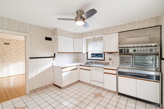 5938 Keith Place, St Louis, MO 63109