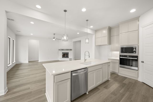 217 Silo Drive, Midlothian, TX 76065