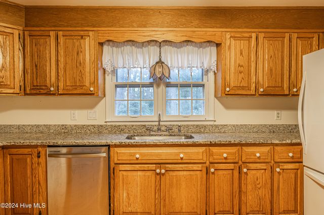 102 James Creek Road, Southern Pines, NC 28387