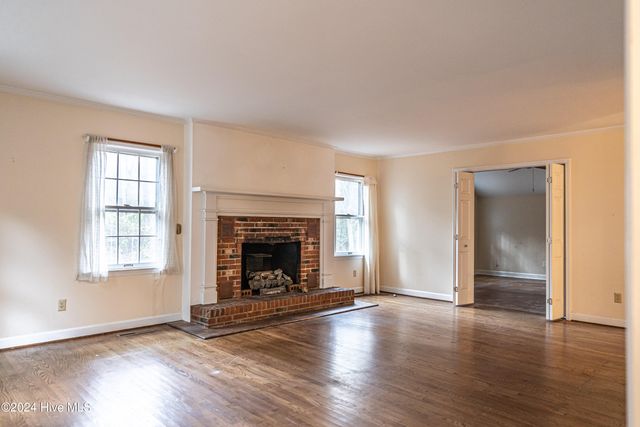 102 James Creek Road, Southern Pines, NC 28387