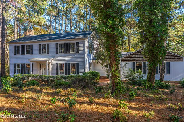 102 James Creek Road, Southern Pines, NC 28387