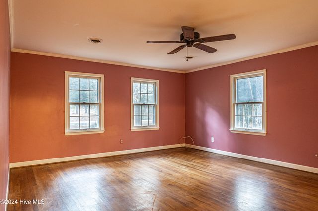 102 James Creek Road, Southern Pines, NC 28387