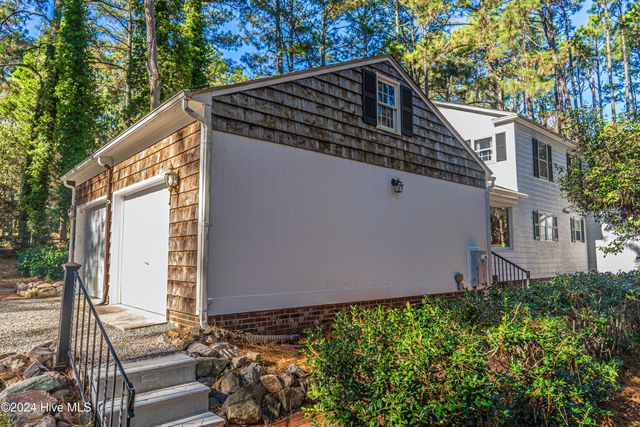 102 James Creek Road, Southern Pines, NC 28387